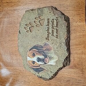 The Bradford Exchange Beagles Leave Paw Prints On Our Hearts Plaque